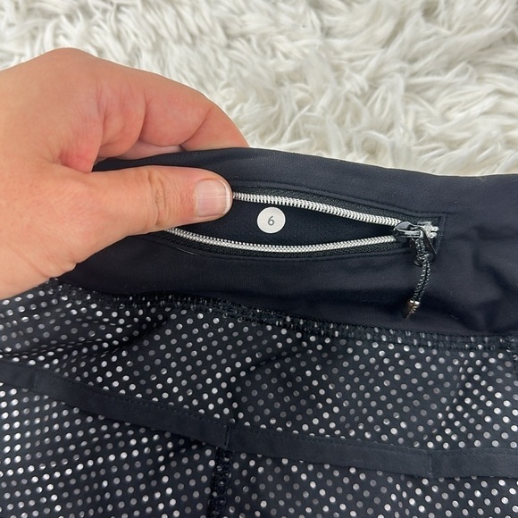 Lululemon Speed Short Ravish Reptile Silver Black / Black - Picture 5 of 5